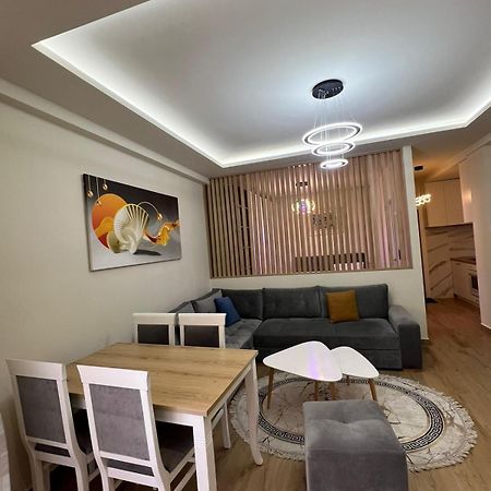 Condor Center Luxury Apartment Tirana Exterior photo